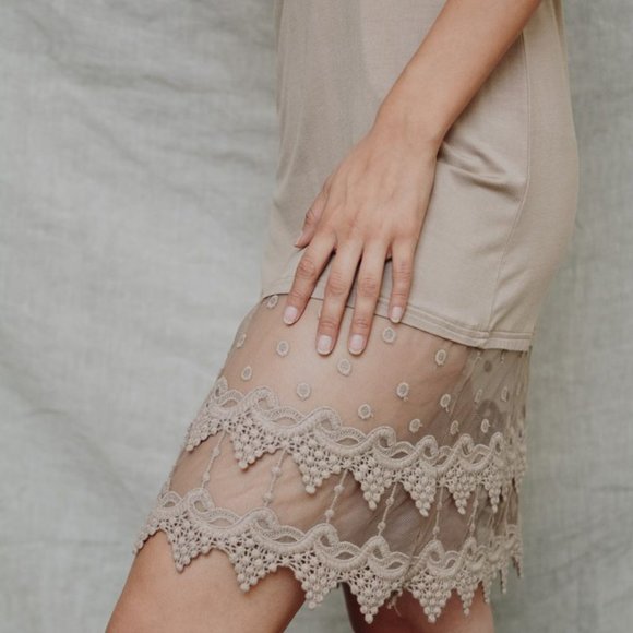 Layering Lace Trim Tank Slip - Picture 7 of 12